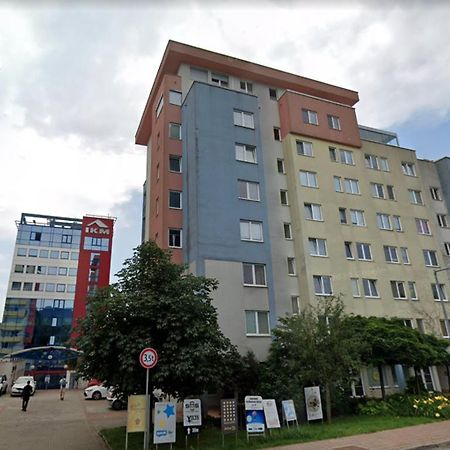 Alure Residences 3 & 24H Self Check-In, Parking In The Garage In The Apartment Building Included, New Building, Terrace, Green Location With A Forest Park With A Lake, Children'S Playground Besztercebánya Kültér fotó