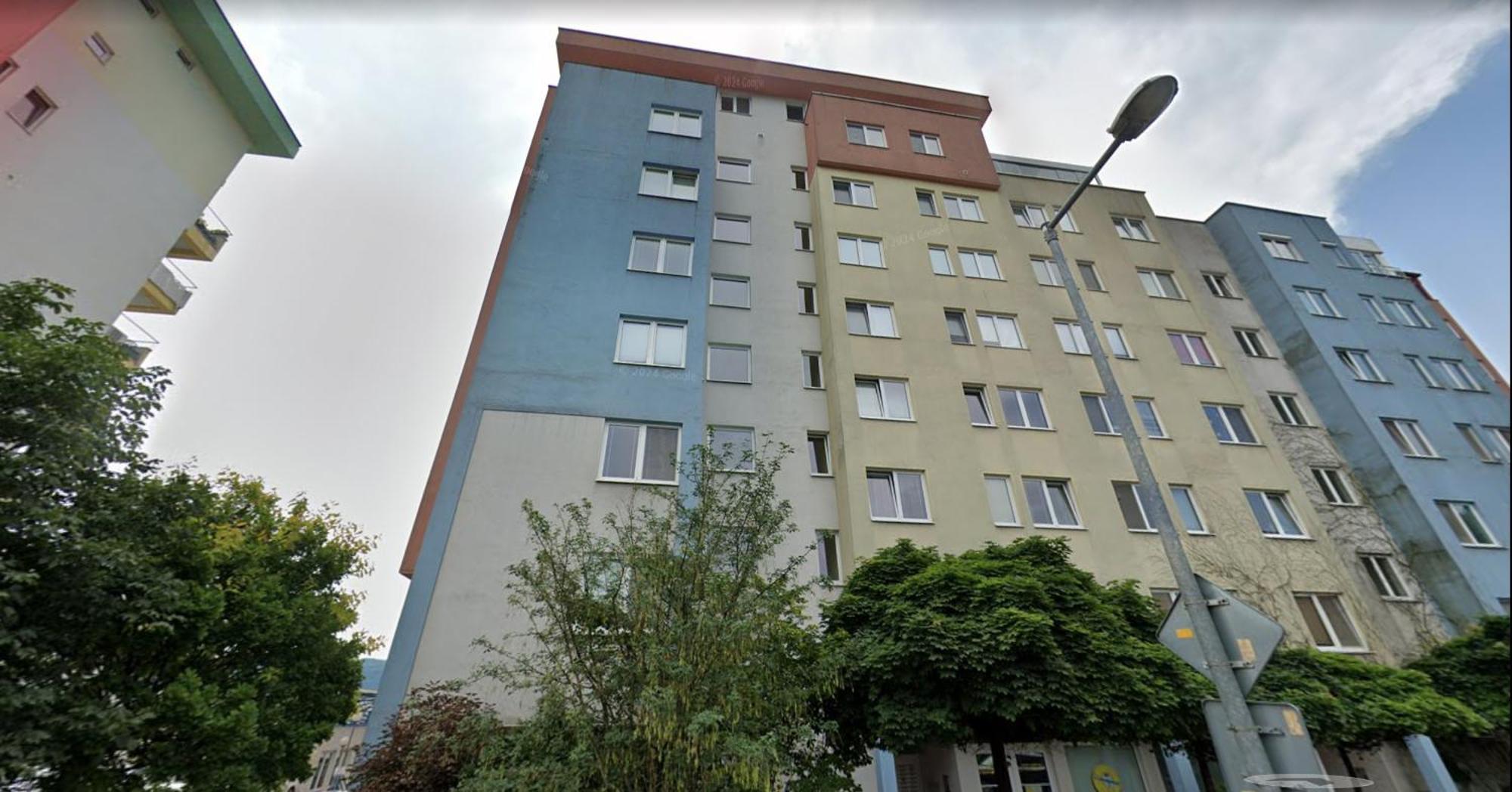 Alure Residences 3 & 24H Self Check-In, Parking In The Garage In The Apartment Building Included, New Building, Terrace, Green Location With A Forest Park With A Lake, Children'S Playground Besztercebánya Kültér fotó